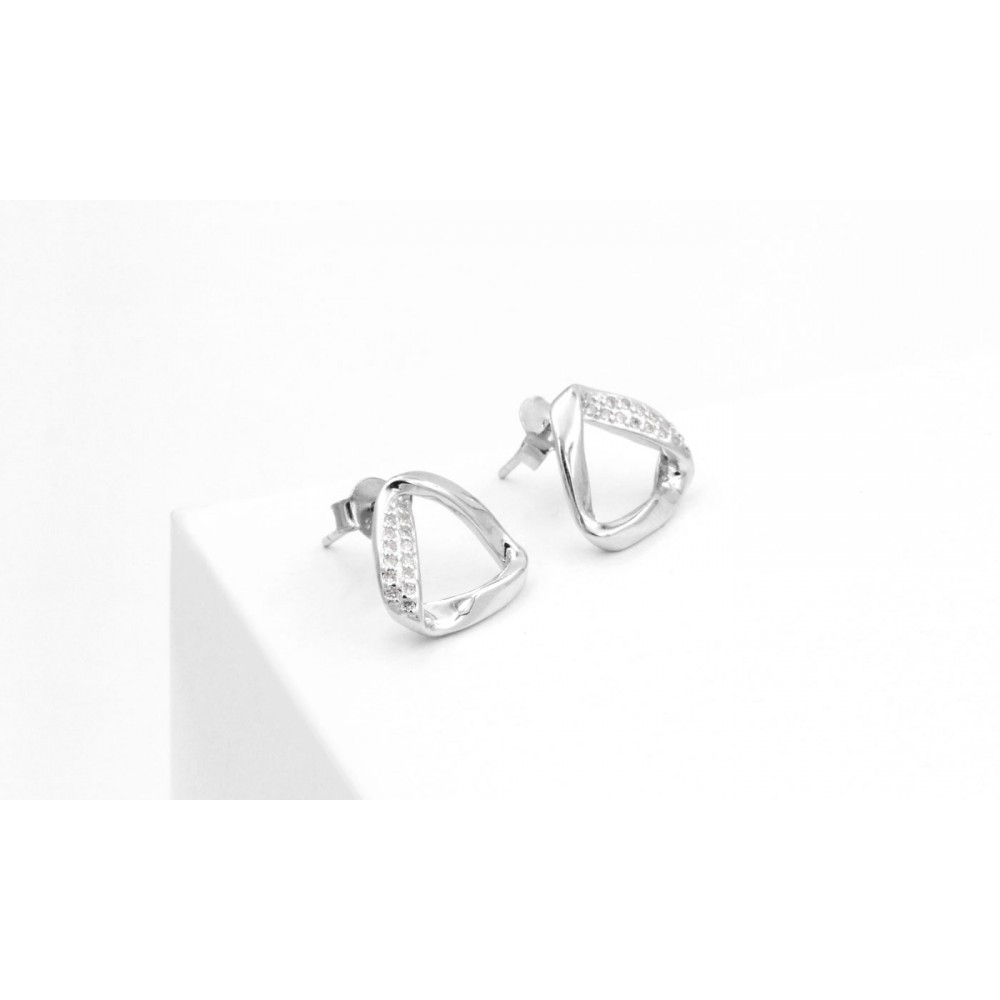 POS-016 925 Silver Lobe earrings with Triangle-shaped Crystals